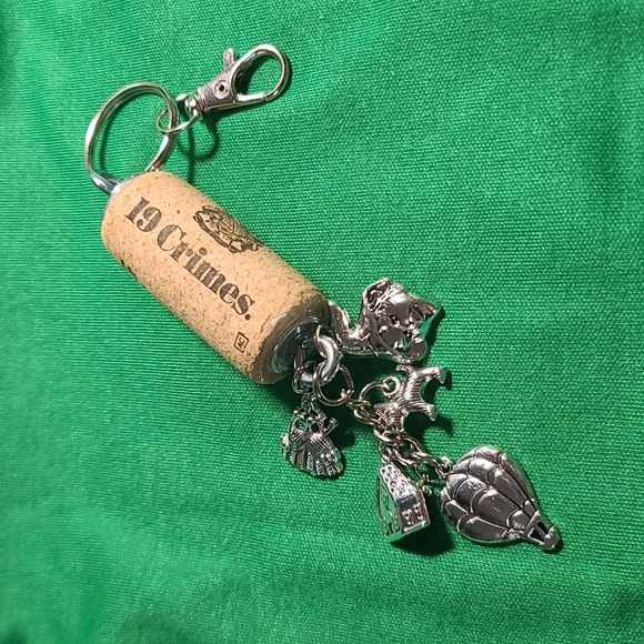 Wizard of Oz Wine Cork Key Chain & Purse Charm NWT - Picture 2 of 4